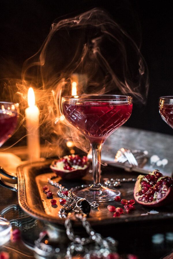 13 Wickedly Delightful Gothic Cocktail Recipes - Twisted Pixies