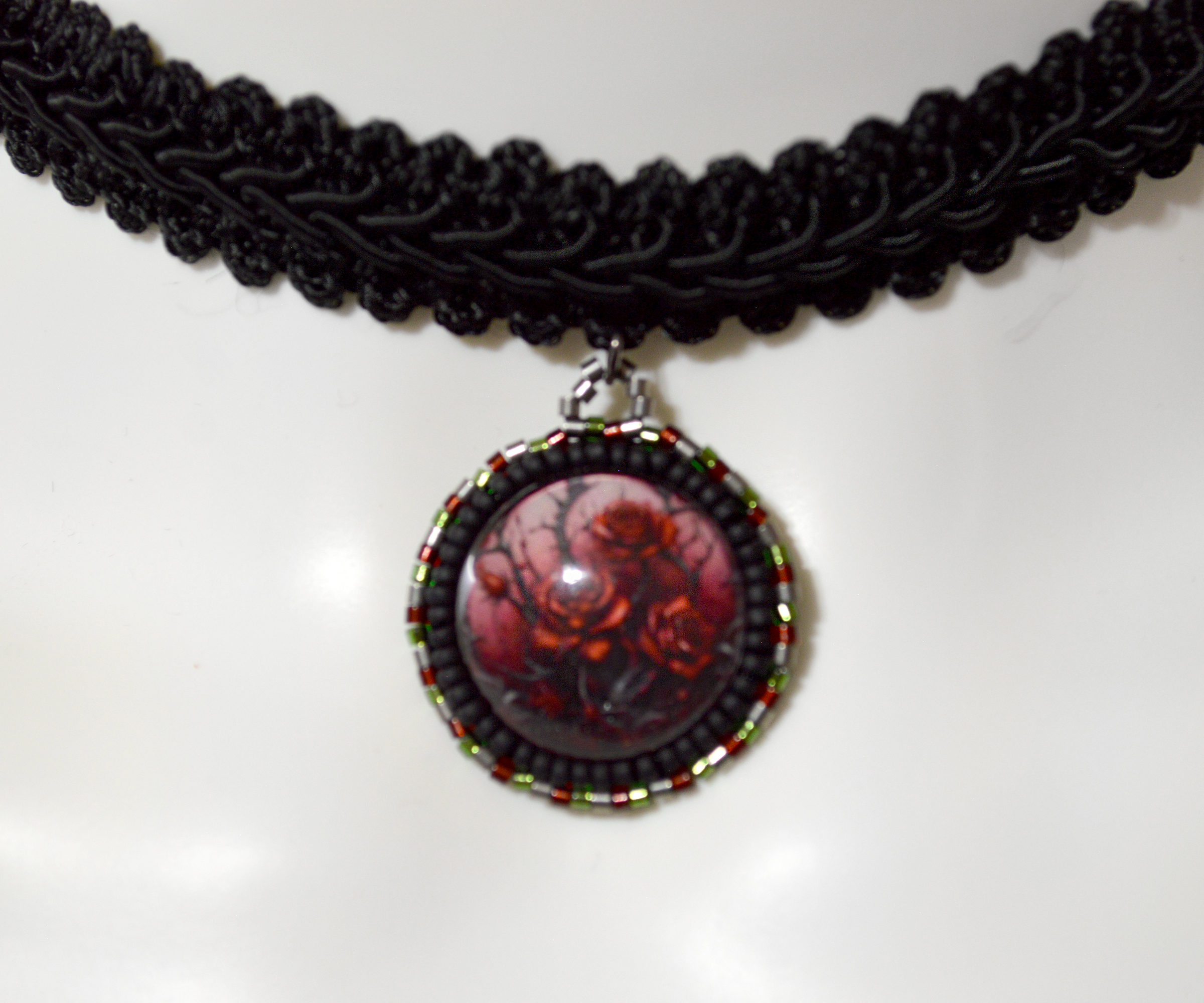 Unique Rose Black and Red Gothic Pendant Lace Ribbon Choker